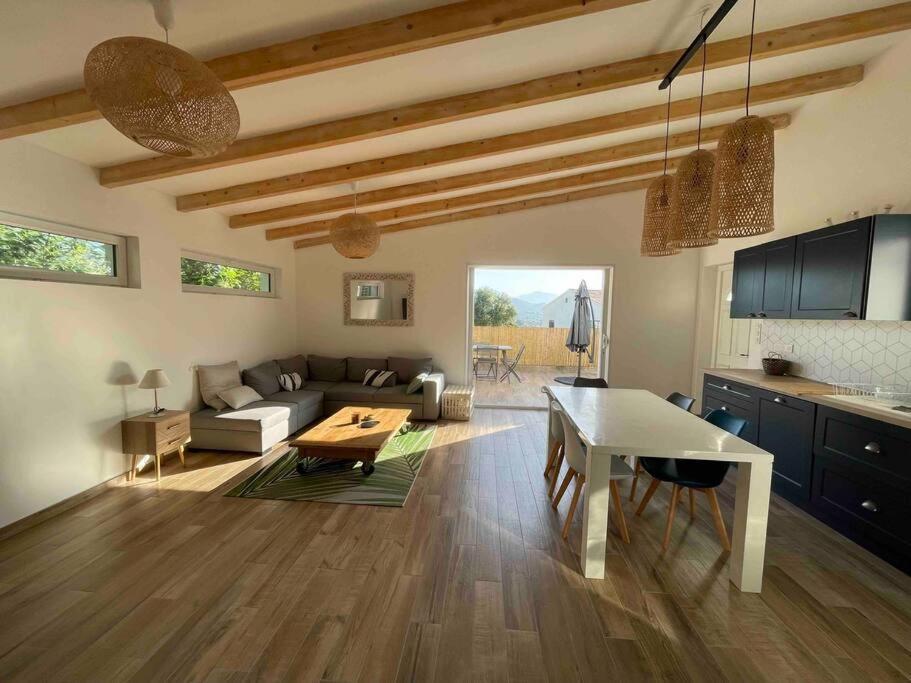 Ferienhaus Petite Maison Avec Terrasse. Ajaccio (Corsica)